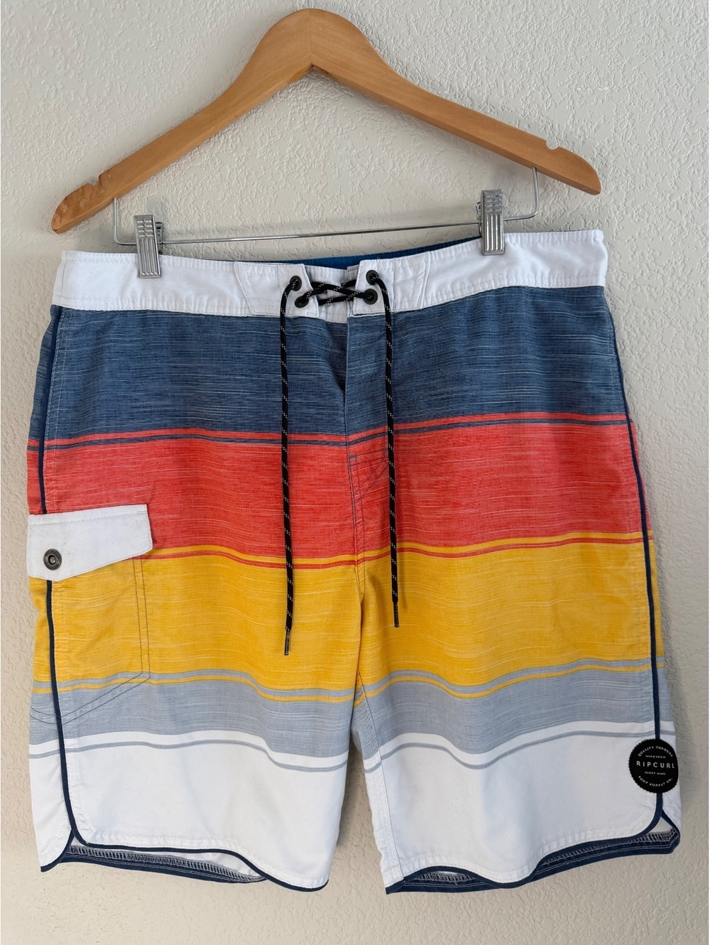 Rip Curl Striped Boardshorts Scallop Hem Mens Size 34 Blue Orange Yellow